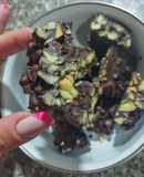 ~Cuadraditos de choco🍫 y frutos secos🥜🌰~
