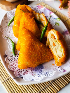 Foto resep Risoles Rogout Ayam Sayur Segitiga