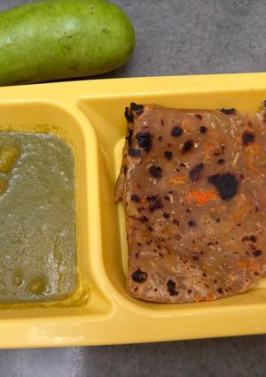 A picture of Lauki paratha.