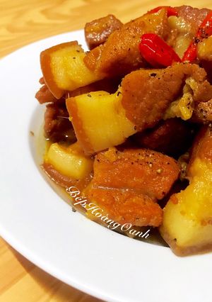 Hình của món Thịt Đùi Heo Kho Tiêu.