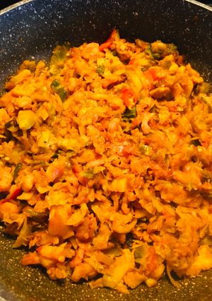 A picture of Stir fry Brussels sprouts with prawns.