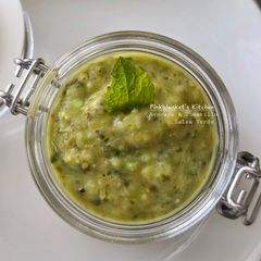 A picture of Avocado & Tomatillo Salsa Verde.