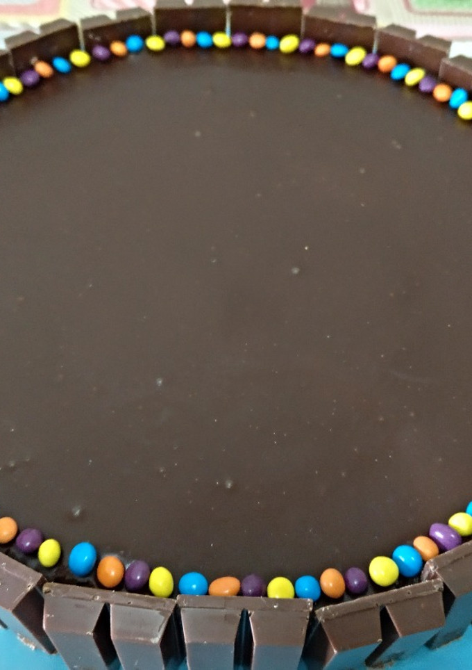 Una foto de Tarta de flan y galletas con chocolate o tarta de la abuela