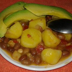 A picture of Githeri /potatoes.