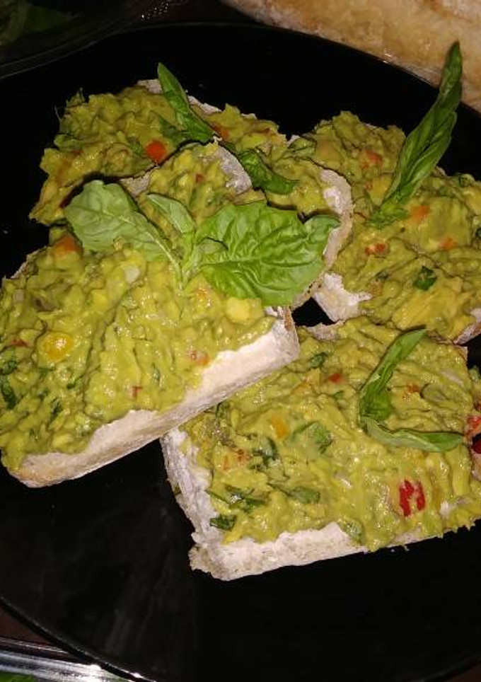 Una foto de Molletes de guacamole