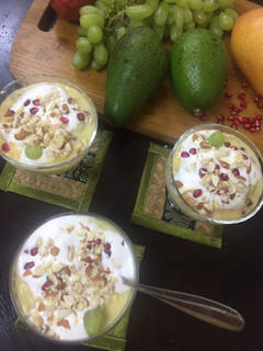 ஃப்ரூட்ஸ் கஸ்டட் ஐஸ்கிரீம் (Fruits custard iecream recipe in tamil) செய்முறை முக்கிய புகைப்படம்