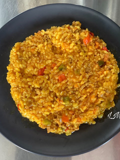 Una foto de Arroz con verdura y carne picada