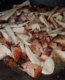 SP.0051 - Thịt Heo Quay Kho Măng