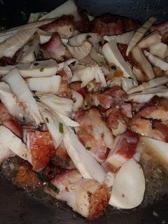 Hình của món SP.0051 - Thịt Heo Quay Kho Măng.
