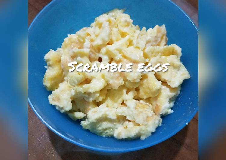 Bagaimana Menyiapkan Scramble eggs for breakfast Jadi, Lezat
