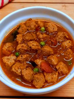 चमचमीत सोया मसाला (soya masala recipe in marathi) रेसिपी चे मुख्य फोटो