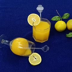 A picture of Lemony and minty sweet lime juice.