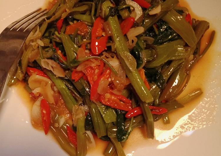 Tumis kangkung Simple