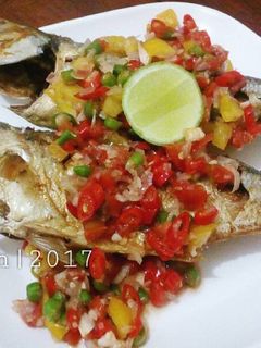 Foto resep Ikan Selar Goreng Sambal Dabu-Dabu Khas Manado