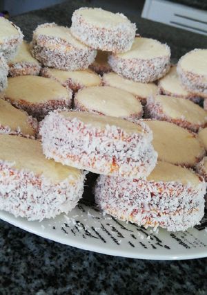 Una foto de Alfajores de maicena súper fácil