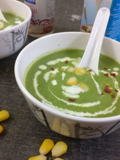 क्रीमी पालक सूप (creamy palak soup recipe in Hindi) रेसिपी मुख्य फोटो