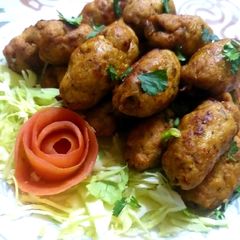 A picture of Gola kabab.