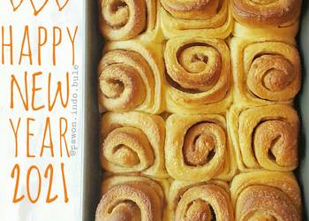 Ready to Serve Cinnamon Roll Buns Savory Delicious