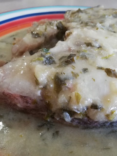 Una foto de Congrio en salsa verde