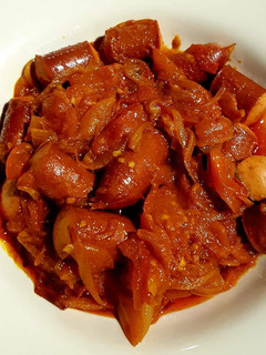 A picture of Smoked Sausage in tomato chutney.