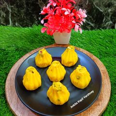 A picture of Besan Modak.