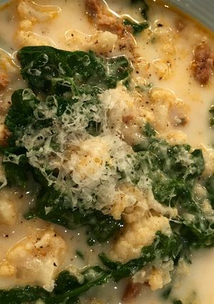 A picture of Instant Pot Low carb Zuppa Toscana soup.