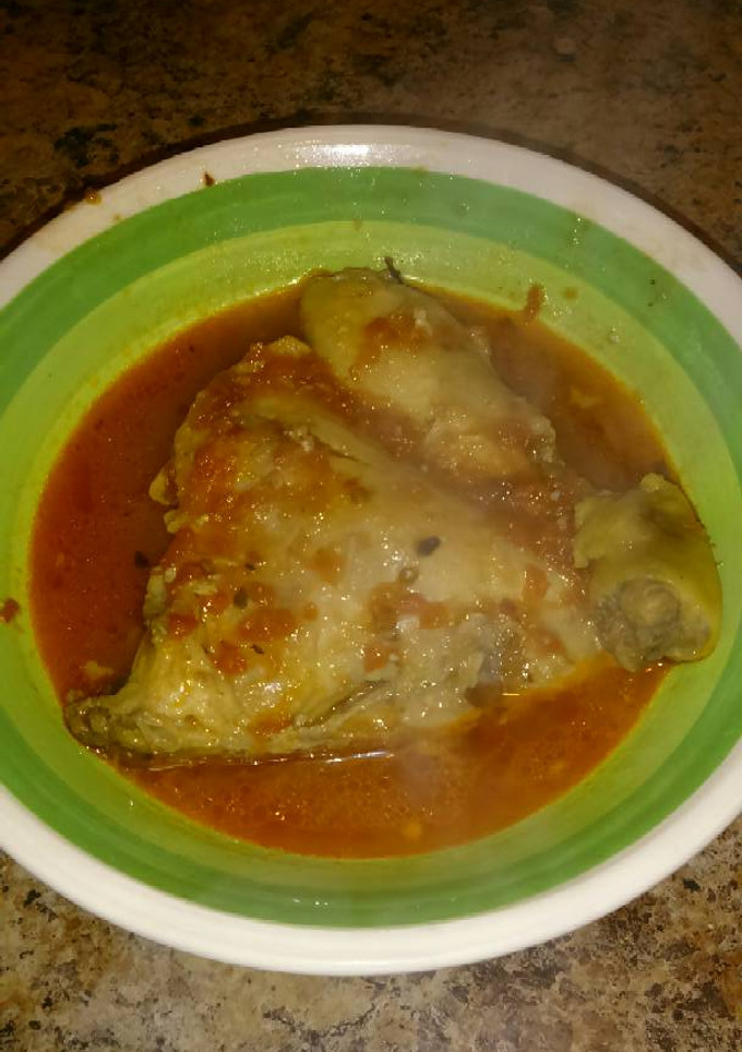 Una foto de Guisado de pollo 🍗🍗🍗