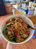 Salad gà cho bữa ăn sáng