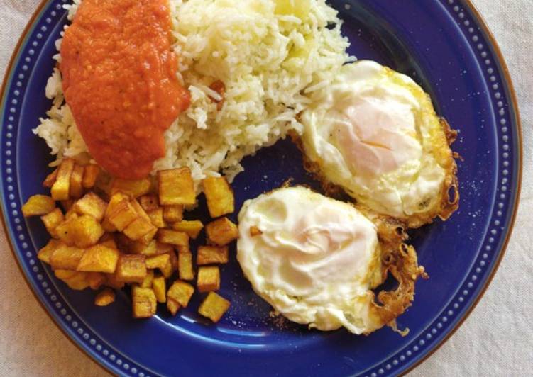 Arroz Blanco con Tomate, huevo y algo más