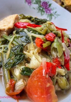 Foto resep Oseng Kembang Turi Sawi Ijo Pedas