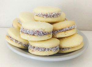 Una foto de Alfajores de maicena deliciosos (versiones con y sin gluten)