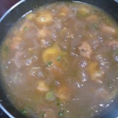 A picture of Manchurian chicken.