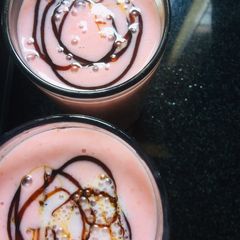 A picture of Banana strawberry smoothie.