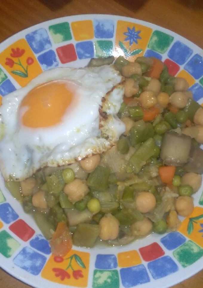 Una foto de Menestra de garbanzos