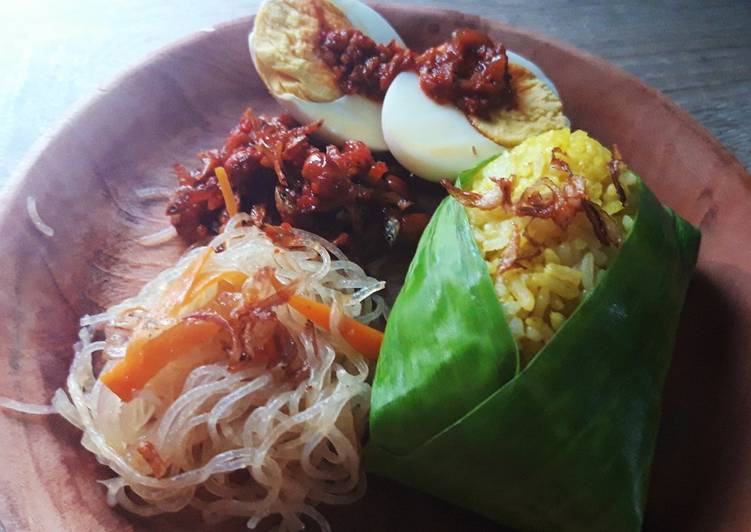 Lagi Viral Resep Nasi kuning gorontalo yang Enak Banget