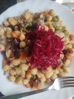 Una foto de Ensalada de garbanzos