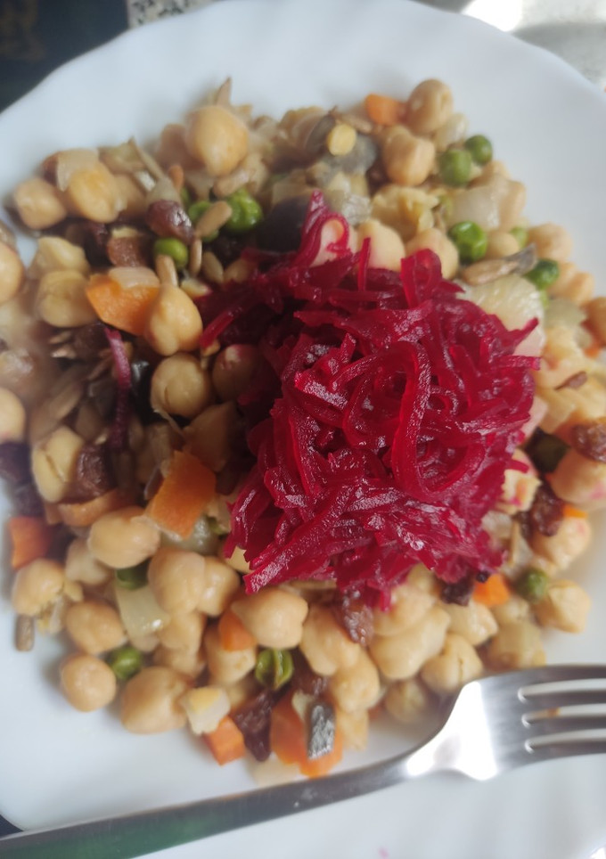 Una foto de Ensalada de garbanzos
