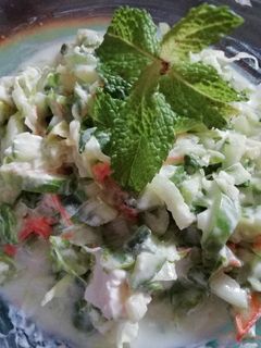 صورة لوصفة سلطه خيار وخس خفيفه🥒🥗