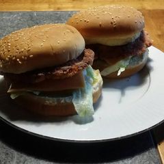 A picture of Brad's salmon burgers.