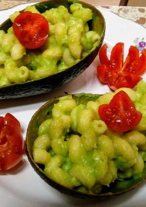 O poză a rețetei Paste cu avocado.