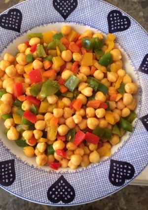 Foto principal de Garbazos coloridos con mucho sabor