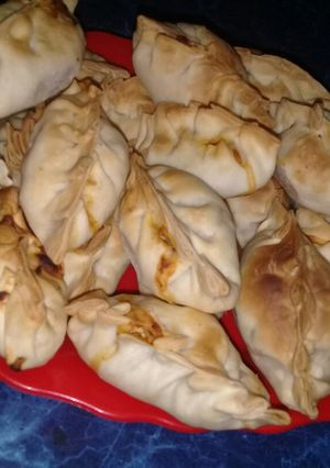 Una foto de Empanadas de pollo 😉❤