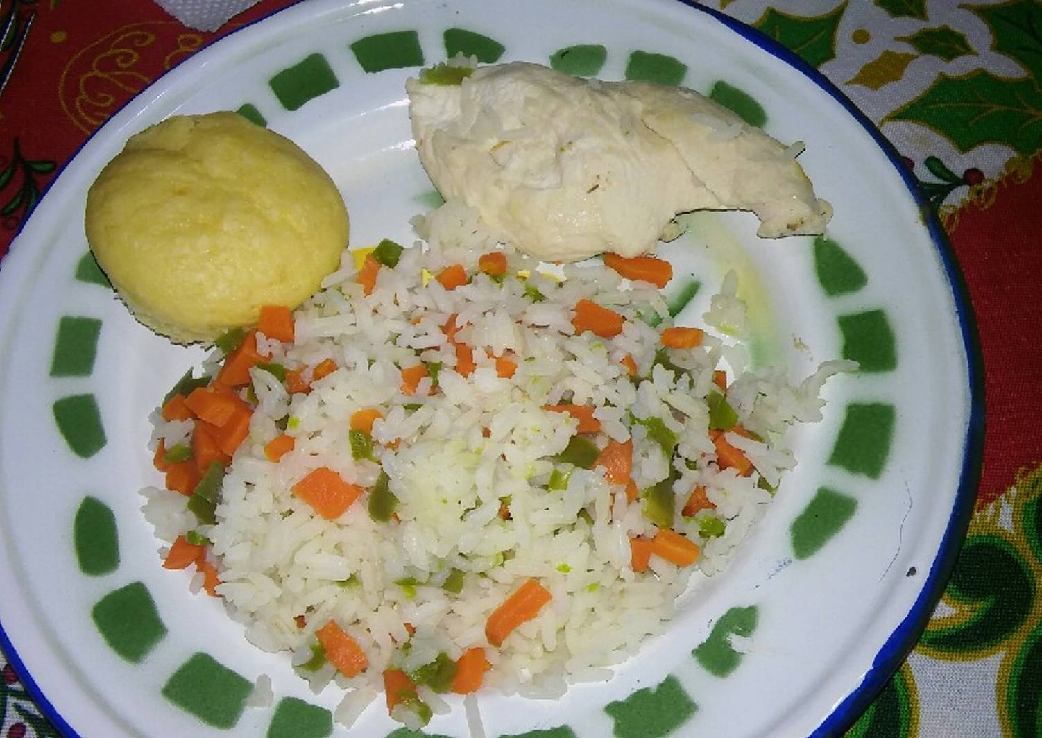 Arroz con verduras y pollo hervido.🍲🐔 Receta de Monse