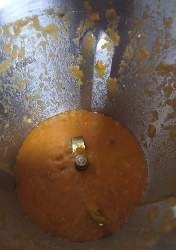 Una foto de Sofrito para paella. Mambo