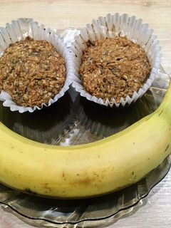 Banános muffin (tej, tojás és gluténmentesen) recept fotója