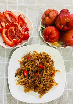 Hình của món Mực rim me chua ngọt.