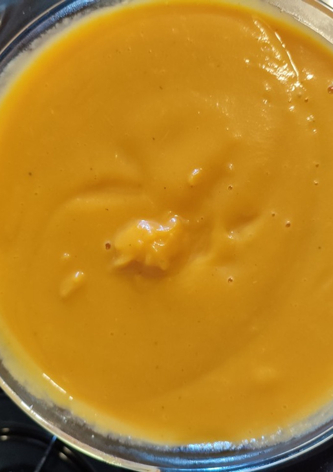 Una foto de Mi crema de calabaza con queso parmesano
