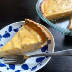 A picture of Pineapple & Yoghurt Pie.