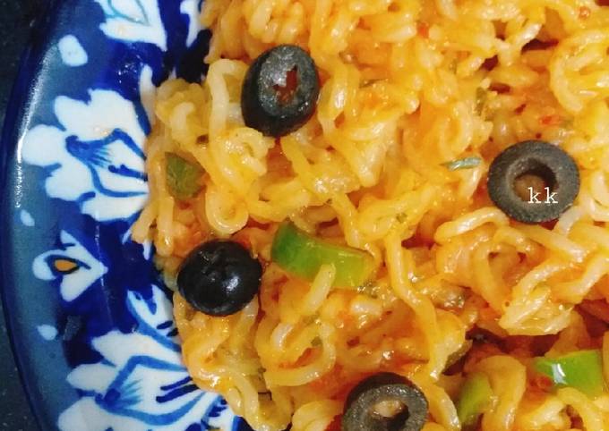 Recipe of Favorite Three coloured spicy Noodles