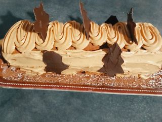 Bûche pâtissière au café